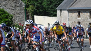 Tour International Fminin de Bretagne # 4 : Fournier au sprint / Le gnral pour Cordon 