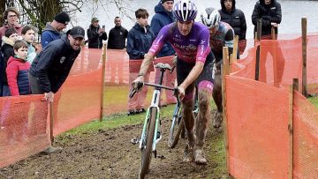 Bretagne de cyclo-cross : Alleno au sprint.
