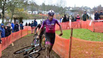 Bretagne de cyclo-cross : Alleno au sprint.