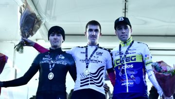 Bretagne de cyclo-cross : Alleno au sprint.