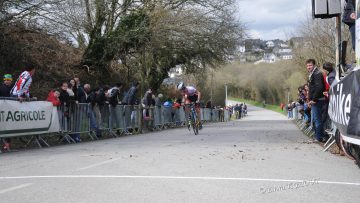 Carhaix: la belle premire de Burlot