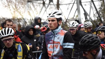 Championnats de France de cyclo-cross (U23 H) - Romain Debord devant les D�cathlon CGA CGM