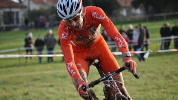 Cyclo-Cross de Bournezeau (85) : Le Corre devant les Vendens