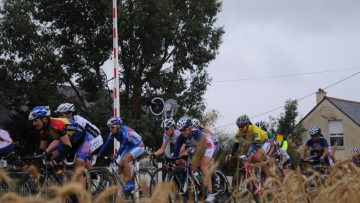 Tour de Bretagne Fminin : Shaw sous la pluie  Saint-Men le Grand  