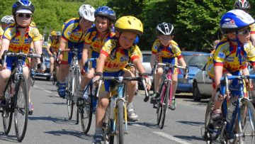 L'Ecole de Cyclisme du CC Moncontour  l'honneur lors du Grand Prix de la Pentecte  