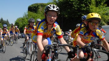 L'Ecole de Cyclisme du CC Moncontour  l'honneur lors du Grand Prix de la Pentecte  
