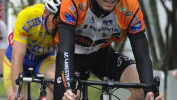 Nivinou  Hennebont Cyclisme, Janvier au BIC 2000