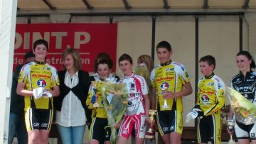 Landehen (22): les bouquets pour Brandily, Le Goff et Arnoux