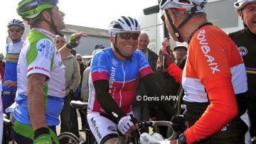 Critrium des champions d'hier  Pipriac : Roche vainqueur