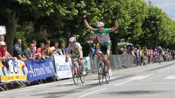 Quimper (29) : les bouquets pour Jacq et Journiaux