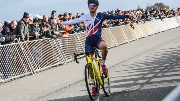 Coxyde: Van der Poel survole