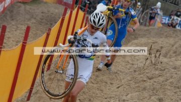 Coupe du Monde Cyclo-cross Dames  Namur (Belgique) : Vos s'impose / Chainel 2e 