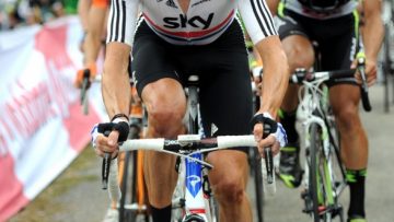 Tour d'Espagne # 11 : Moncouti en solo / Wiggins en rouge