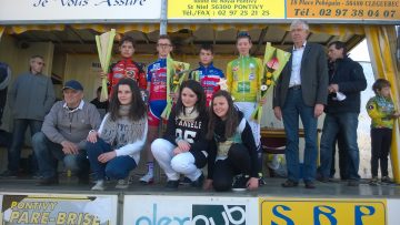 Noyal Pontivy (56): les bouquets pour Le Pennec et Guernalec 