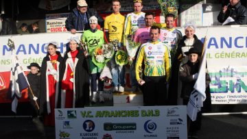 Dimitri Chopart (VC Avranches) s'impose  Yquelon (50) 