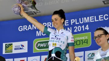 GP Plumelec  Dames : Longo Borghini et Cordon main dans la main