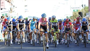 Le peloton du Giro rend hommage  Wouter Weylandt 