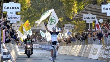 Gilbert trenne son maillot arc-en-ciel sur le Tour de Lombardie