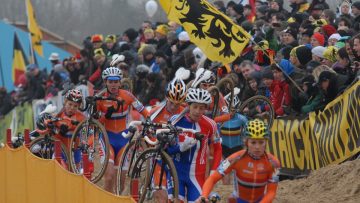 Mondial cyclo-cross Dames  Coxyde : 5e titre mondial pour Vos 