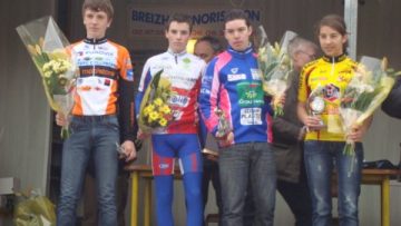 Noyal-Pontivy: les bouquets pour Qur et Le Goff  