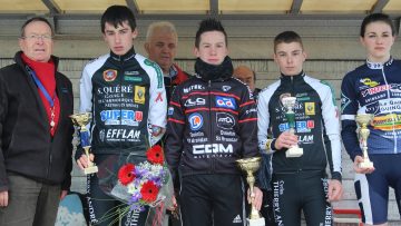 Plestin-Les-Grves (22) : Les bouquets pour Riou et Terache